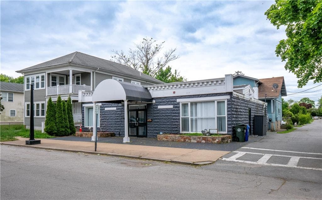 413 High Street - Photo 2