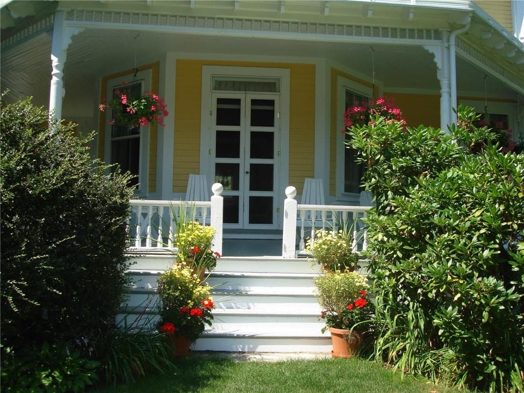 589 Bellevue Avenue - Photo 2
