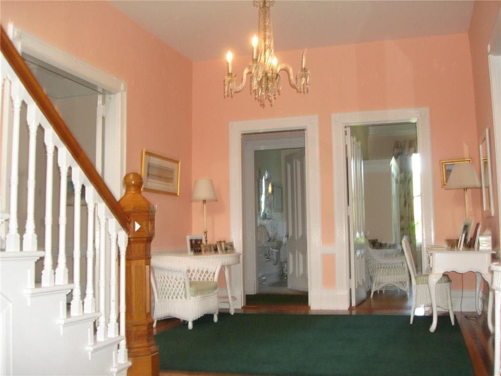 589 Bellevue Avenue - Photo 4
