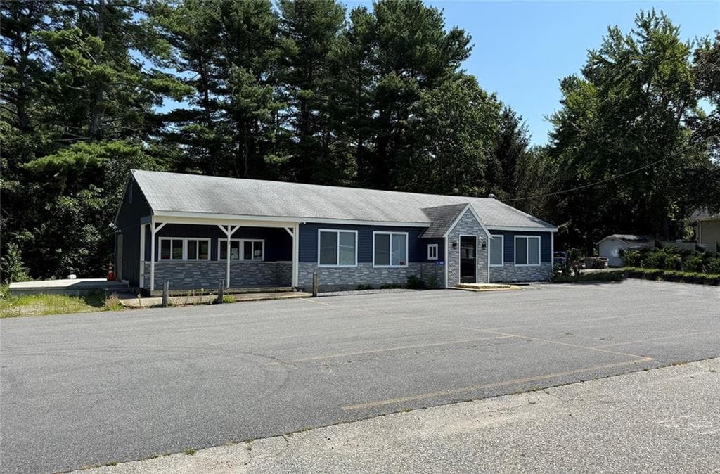 1180 South Main Street - Photo 2