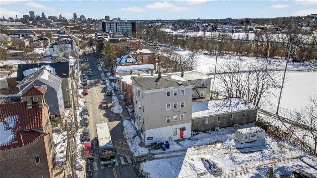 528 Charles Street - Photo 3