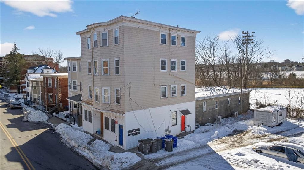 528 Charles Street
