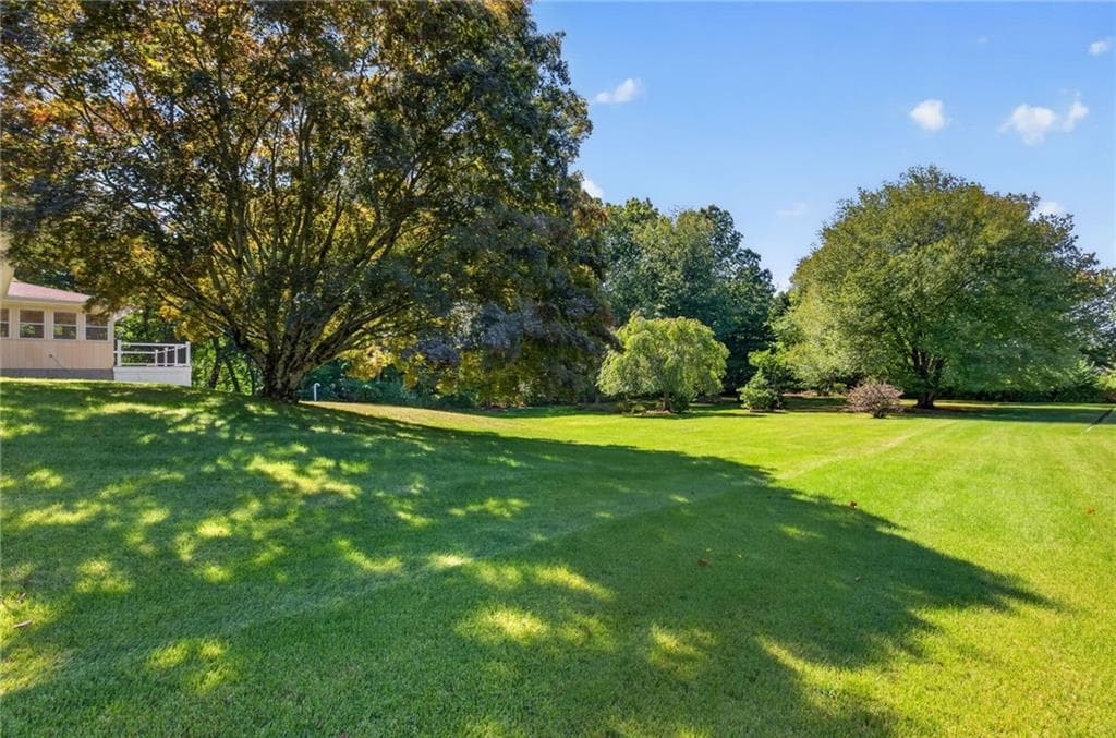 133 Cole Street - Photo 2