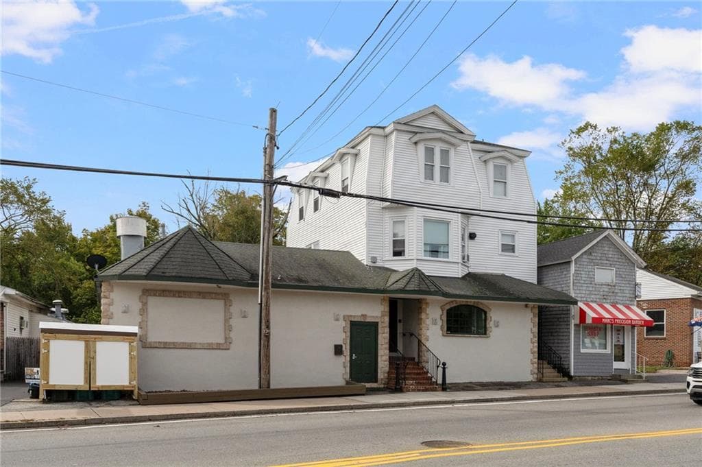 1152 Main Street - Photo 3