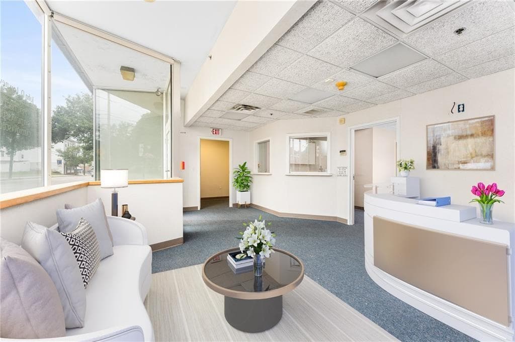 37 WASHINGTON Street #100 - Photo 2