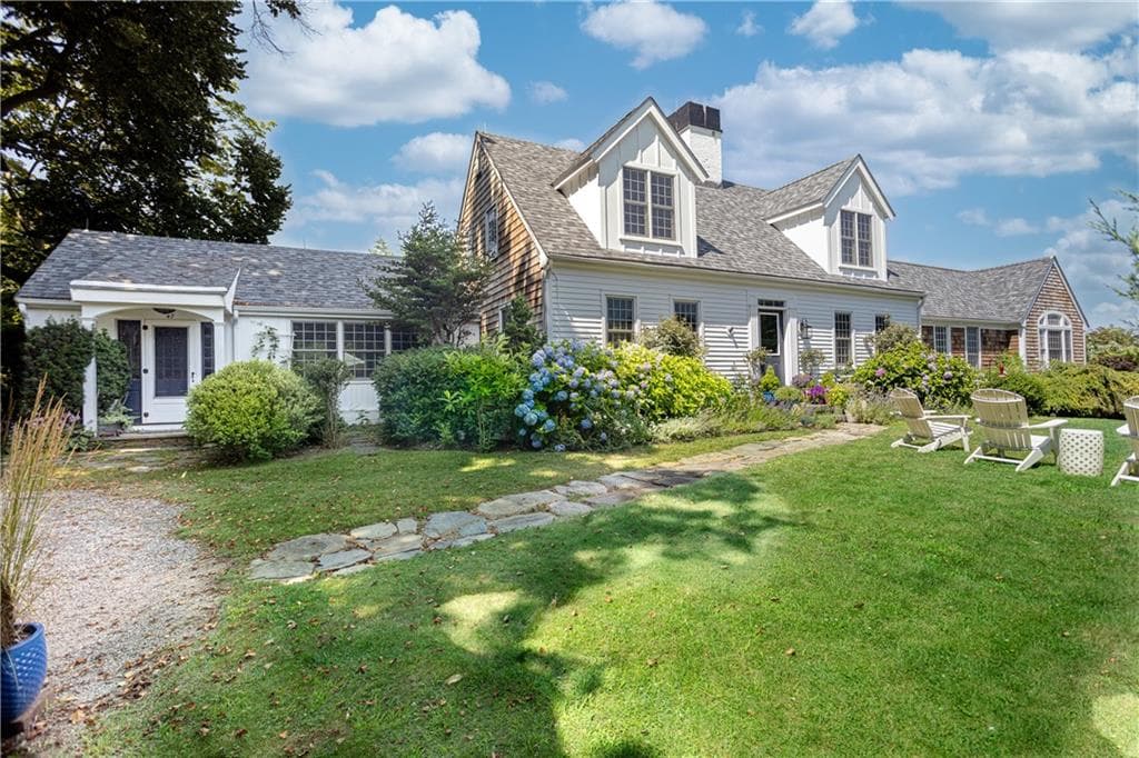 47 Kane Avenue - Photo 1