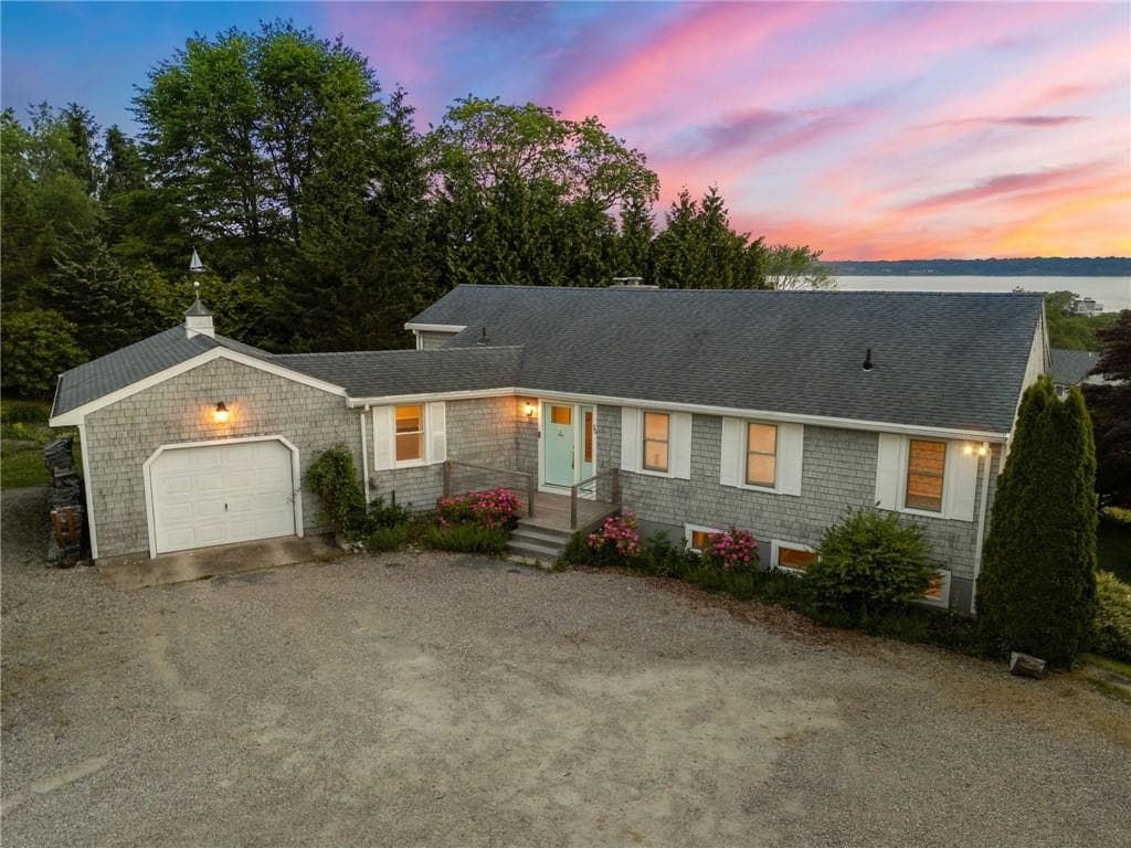 55 West Main Road - Photo 1