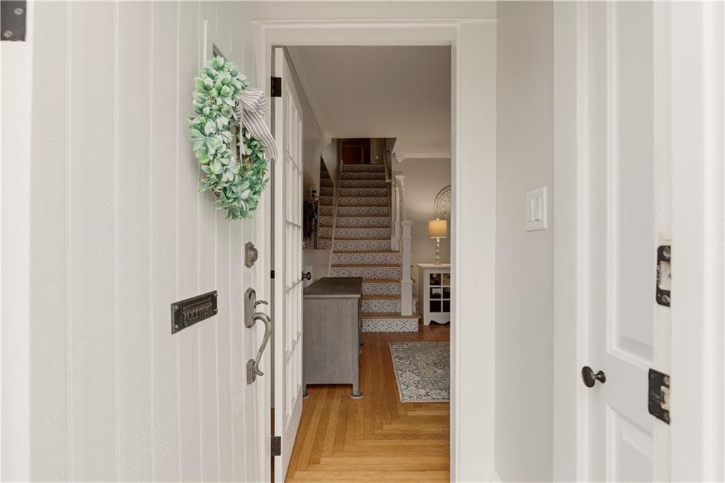 287 Parkside Drive - Photo 3