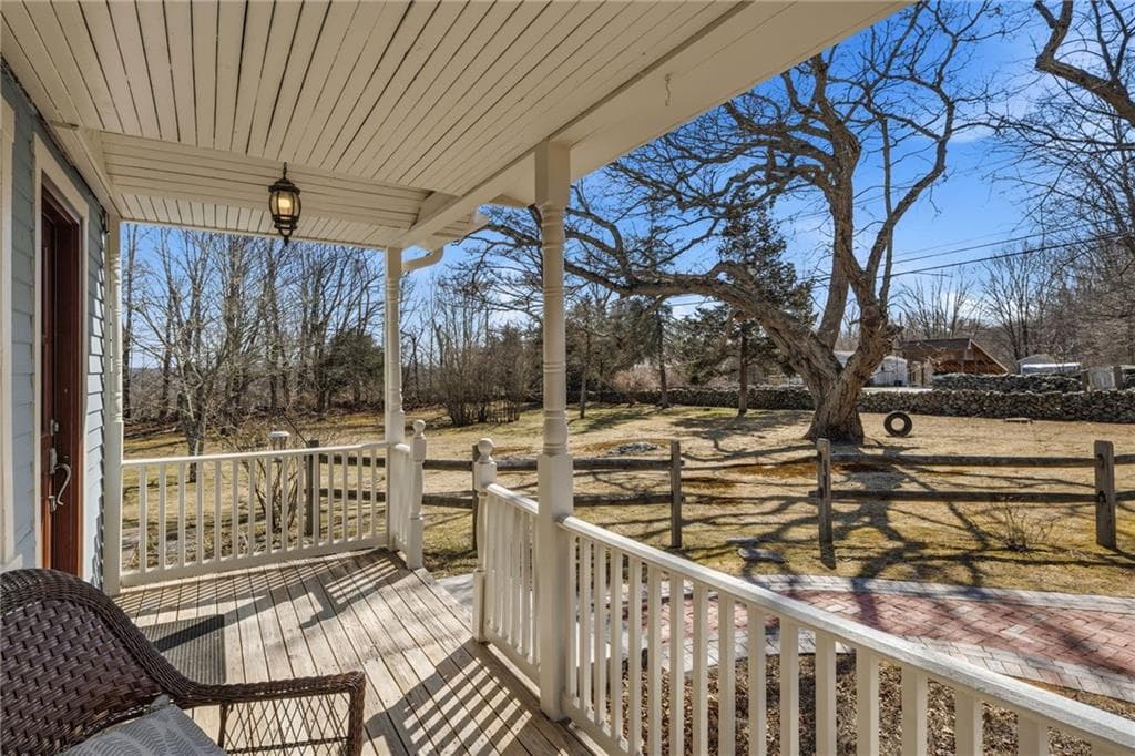 211 Chase Hill Road - Photo 4