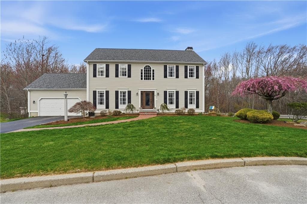 52 Hummingbird Lane