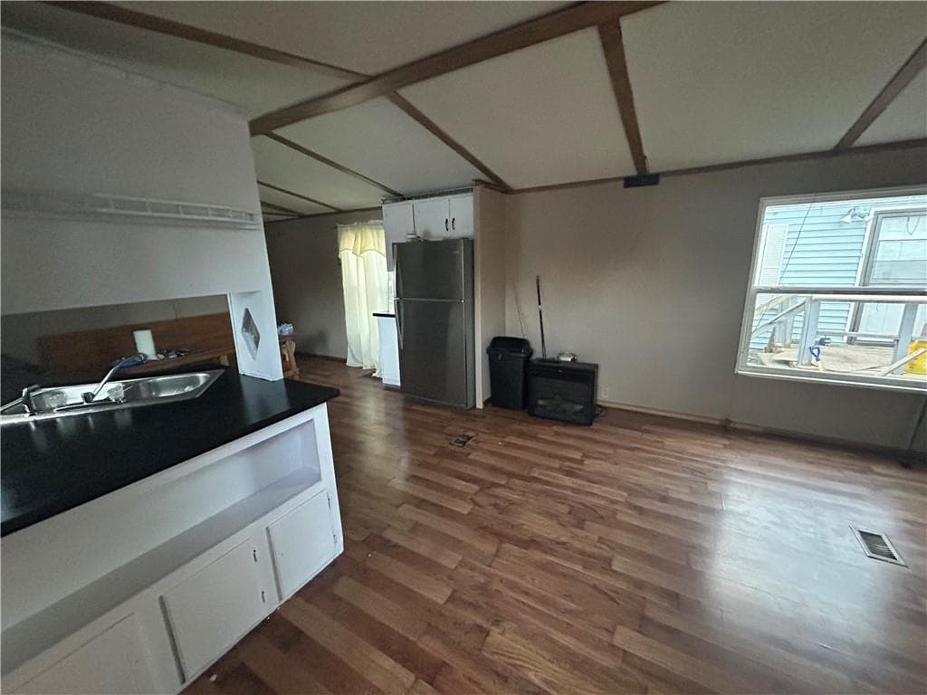245 Manton Street - Photo 4
