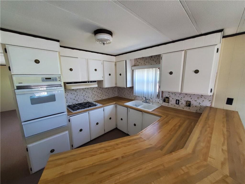 1340 County St Street - Photo 2