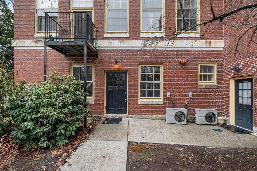265 Sayles Avenue #7