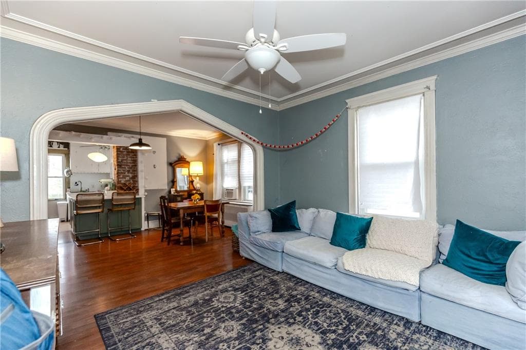 18 Bow Street - Photo 2