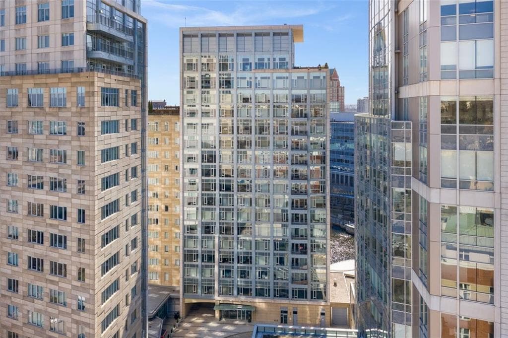 200 Exchange Street #812 - Photo 2