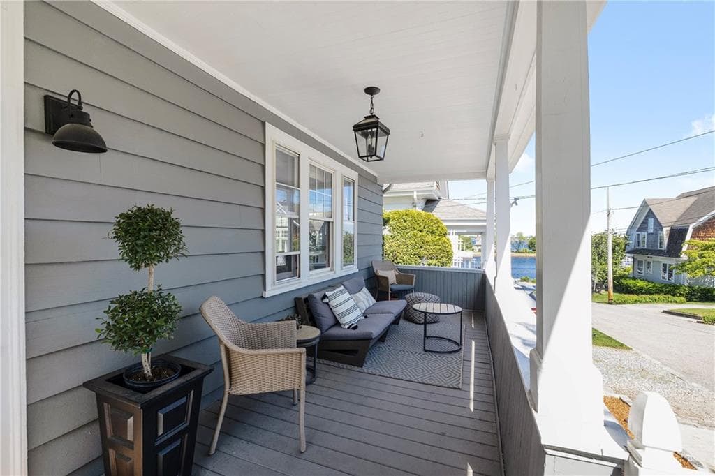 23 Lawn Avenue - Photo 5