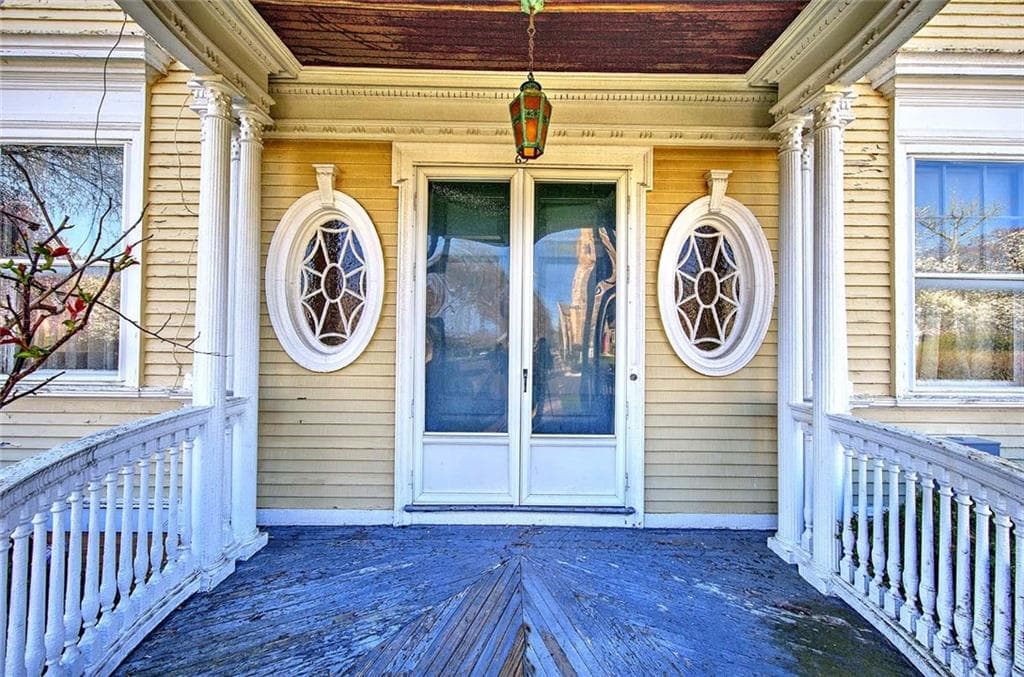 63 Orchard Avenue - Photo 2