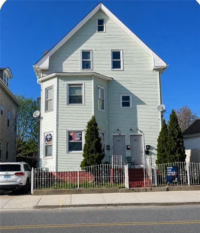 499 Potters Avenue