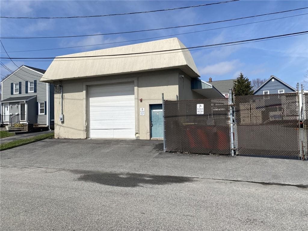 9 Drowne Street