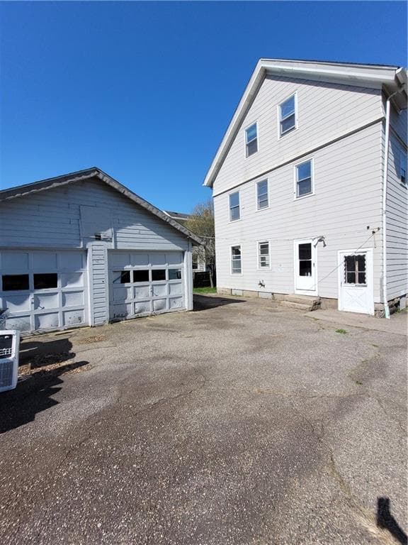 23 Newton Avenue - Photo 4