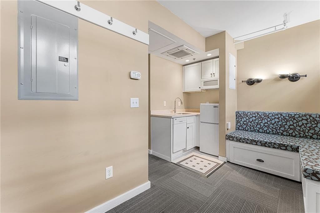 65 Weybosset Street #311 - Photo 3