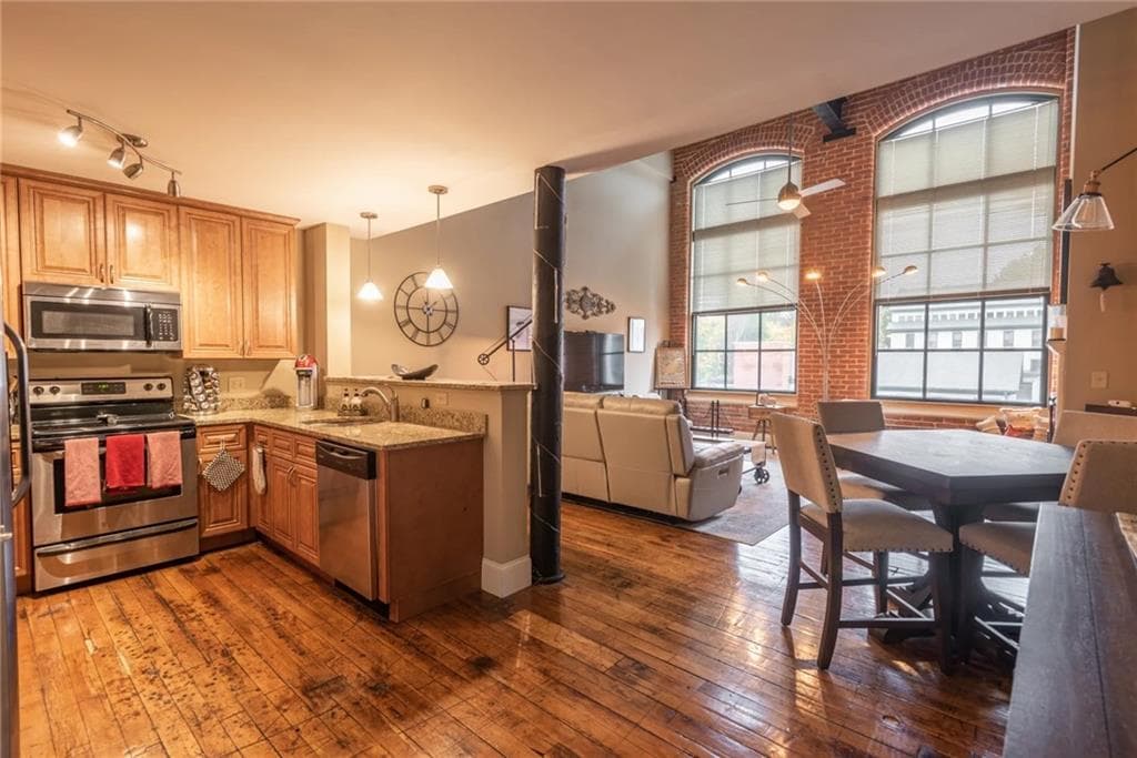 618 MAIN Street #03-107 - Photo 5