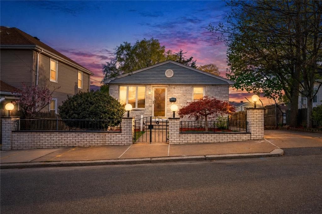 251 Juniper Street - Photo 3