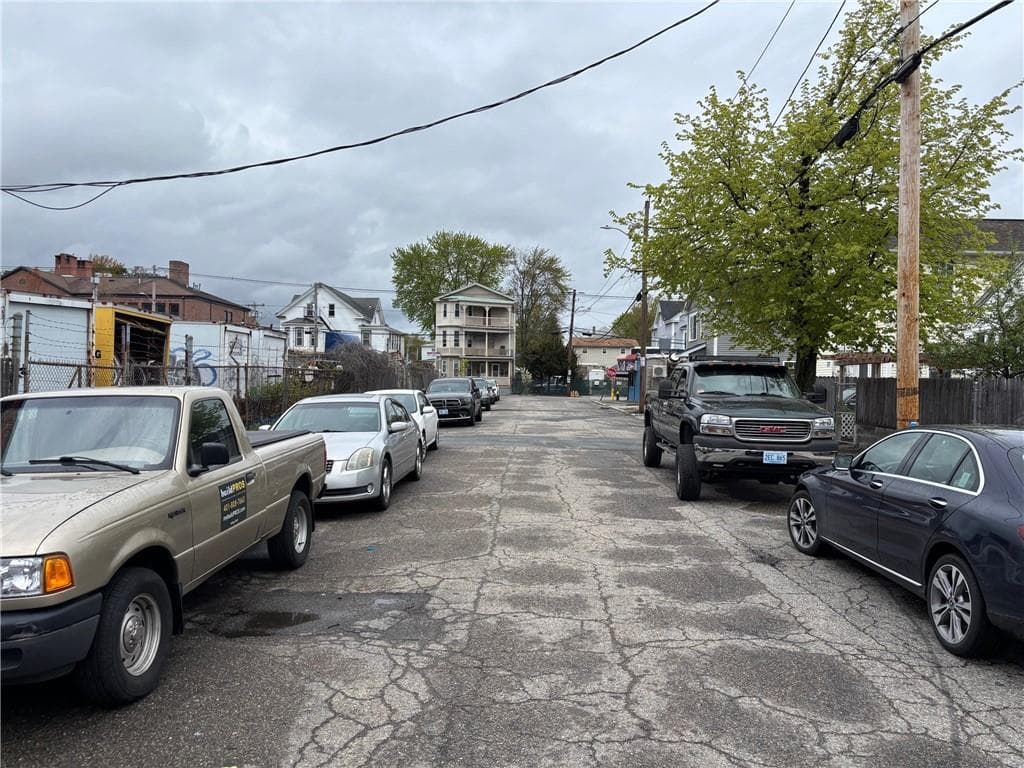 18 Calhoun Avenue - Photo 2