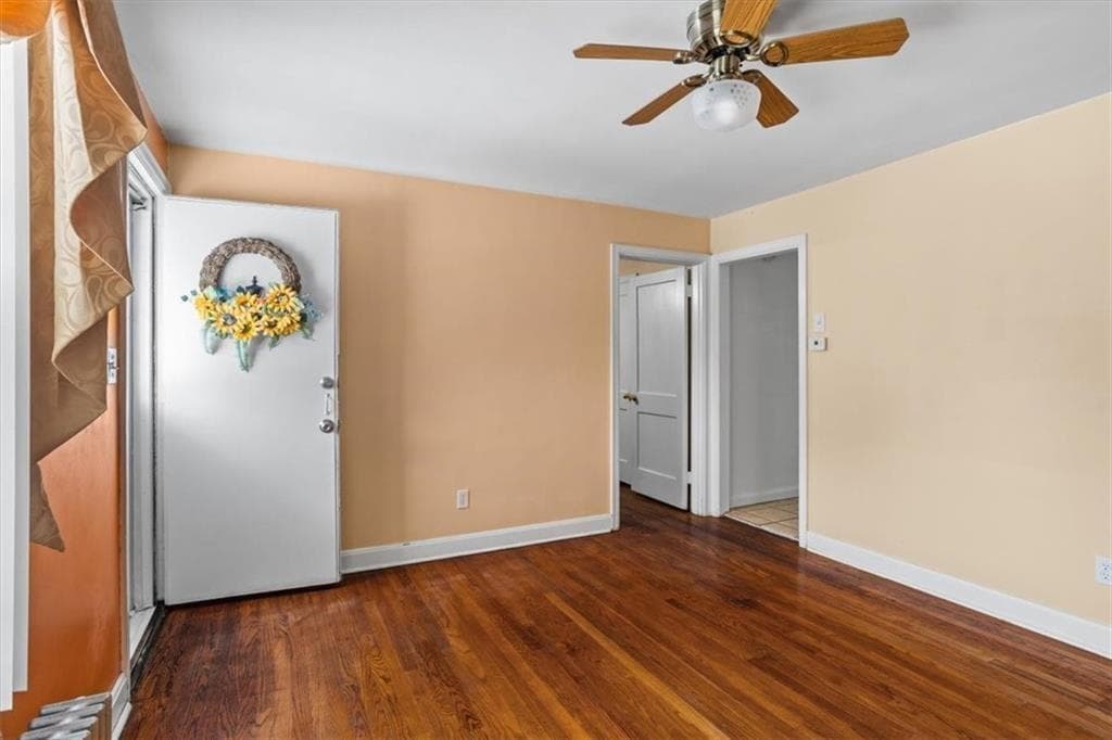 39 Clinton Street - Photo 3