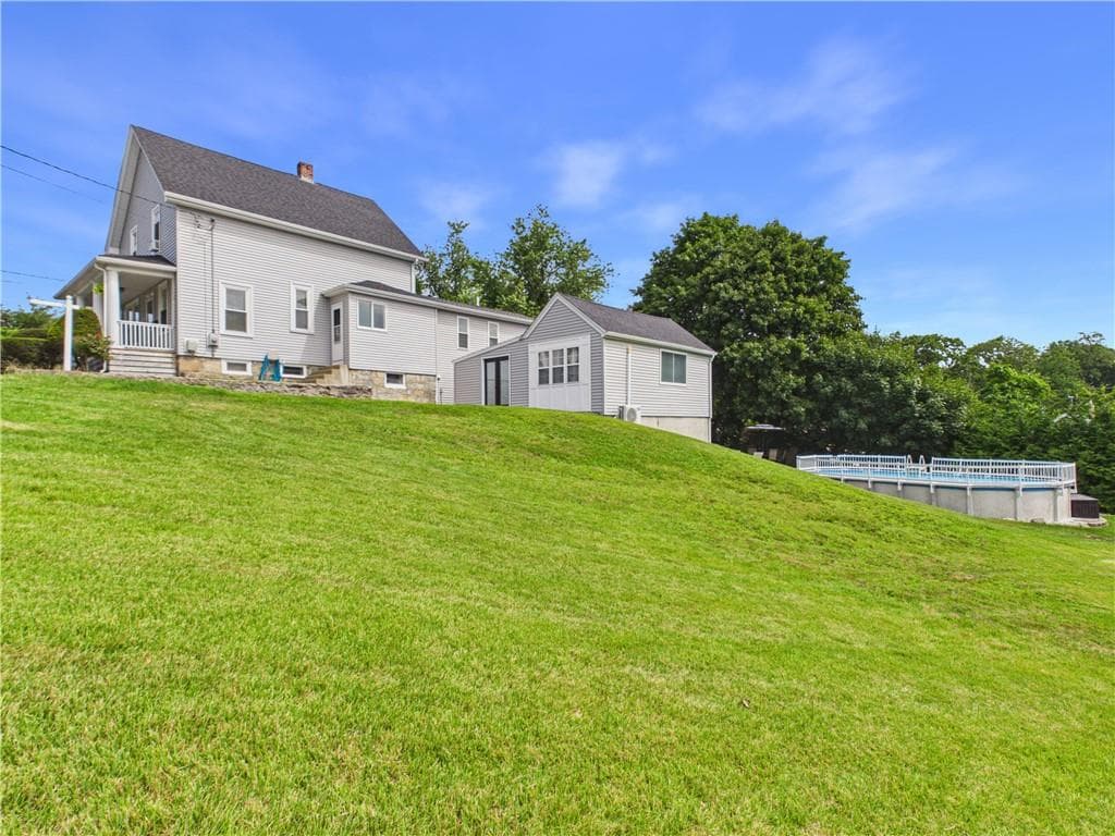 36 Bellevue Avenue - Photo 3
