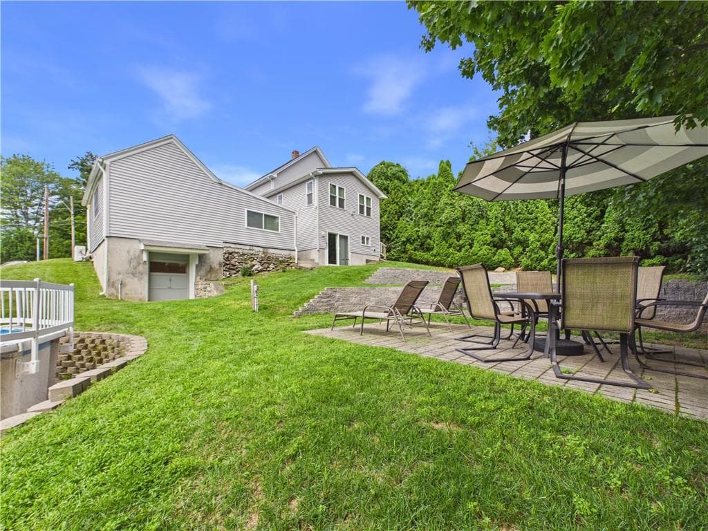 36 Bellevue Avenue - Photo 4