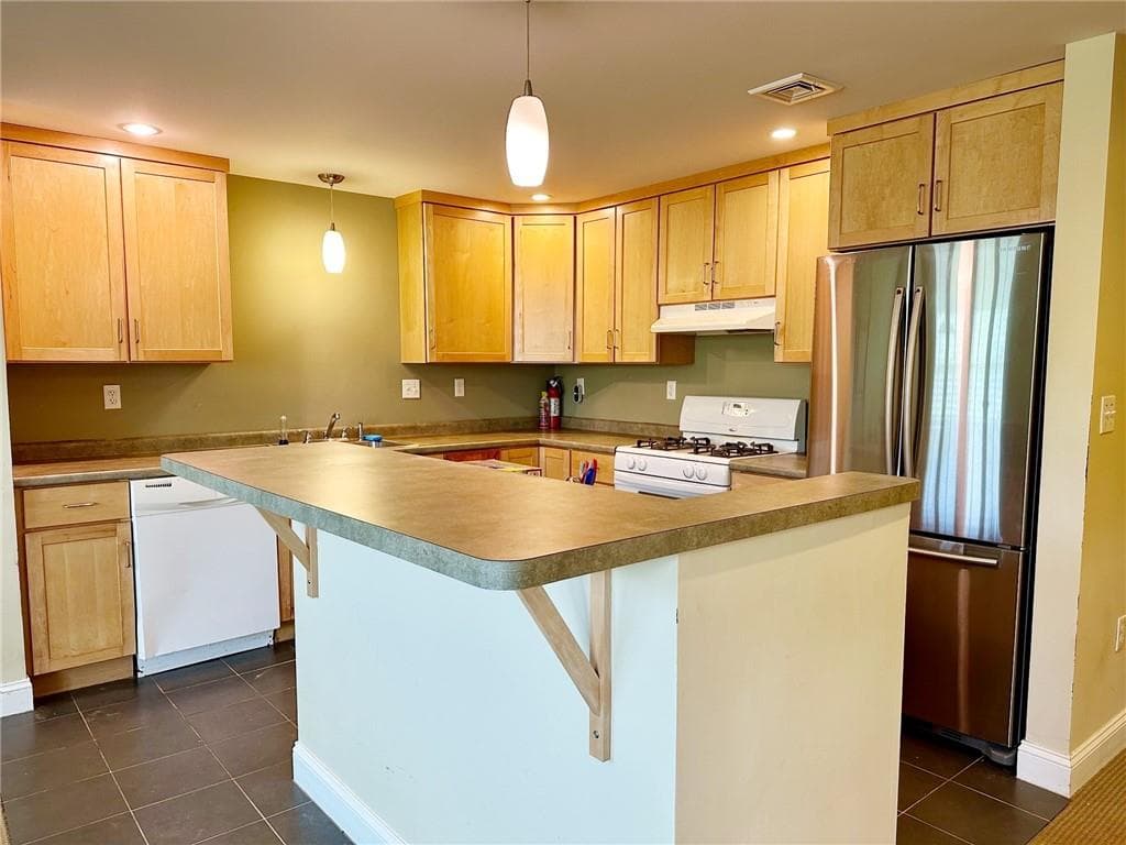 190 Clarke Road #102 - Photo 2