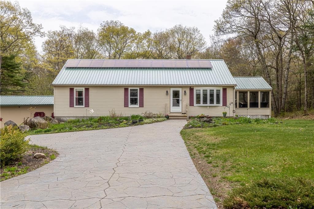 956 Reynolds Road - Photo 1