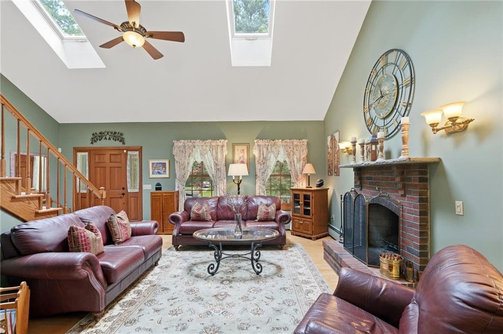 20 FOLLETT Street - Photo 4