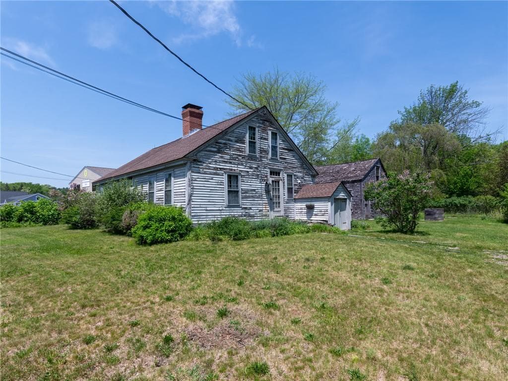 383 Putnam Pike - Photo 3