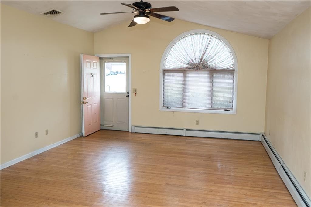 5 Barnes Avenue - Photo 2