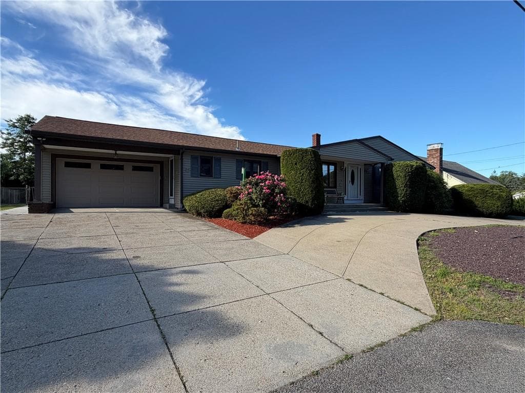 45 Pinewood Drive - Photo 2