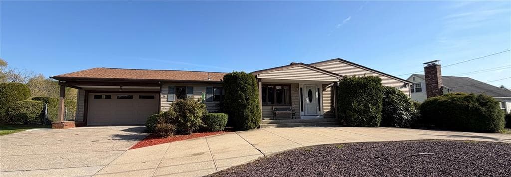 45 Pinewood Drive - Photo 1