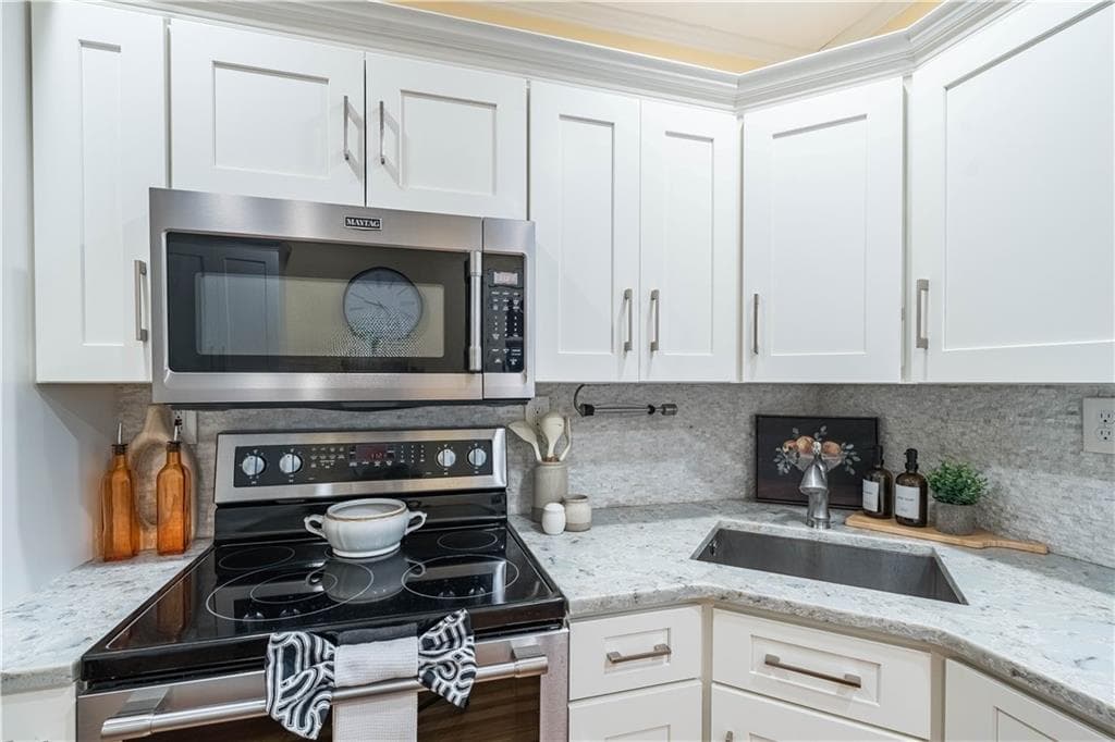 1335 Pawtucket Avenue - Photo 4
