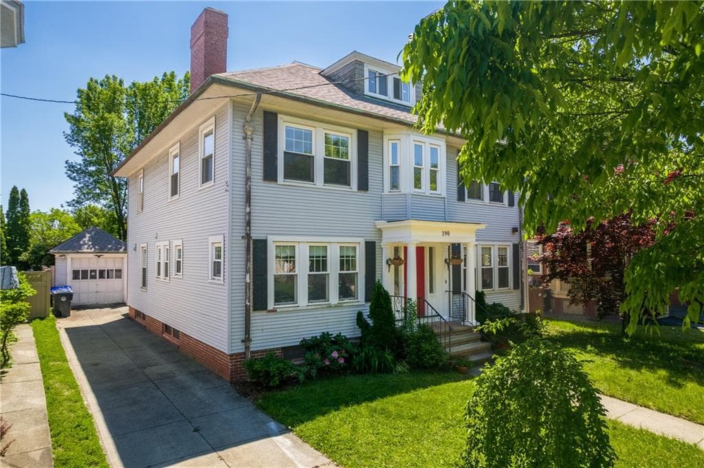 190 Lexington Avenue - Photo 2