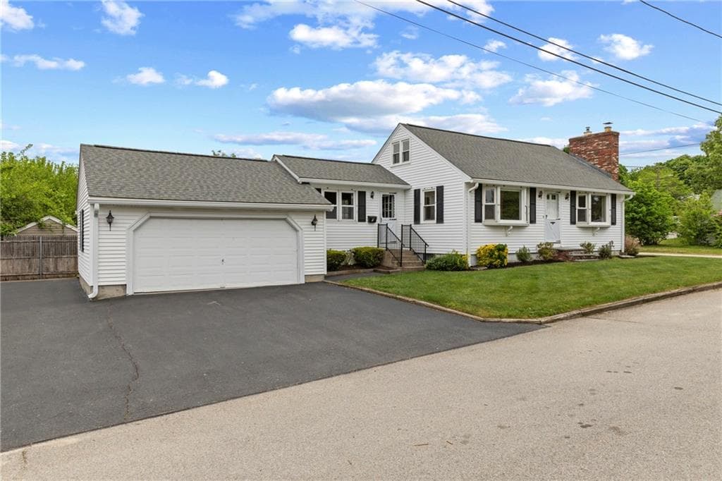 7 Esther Street - Photo 2