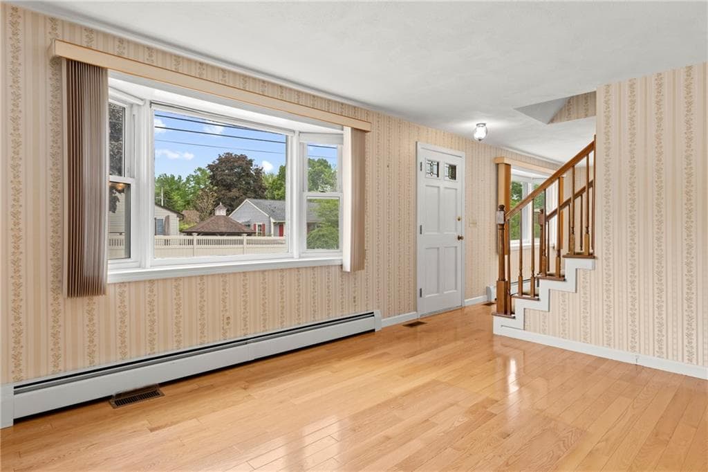 7 Esther Street - Photo 3