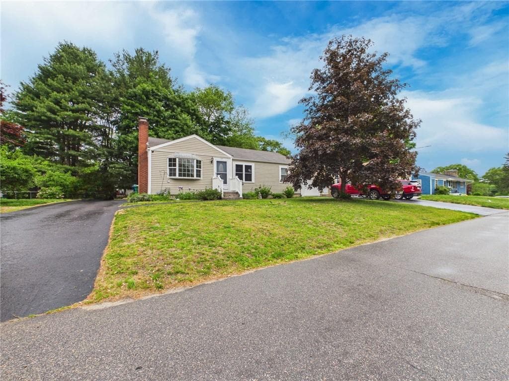 119 Gilbert Street - Photo 3