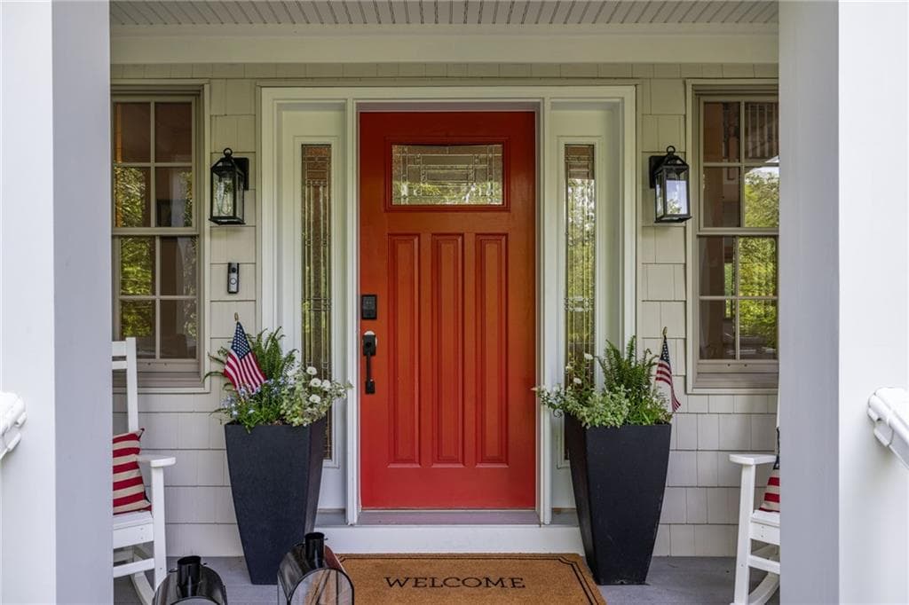 138 Chestnut Street - Photo 2