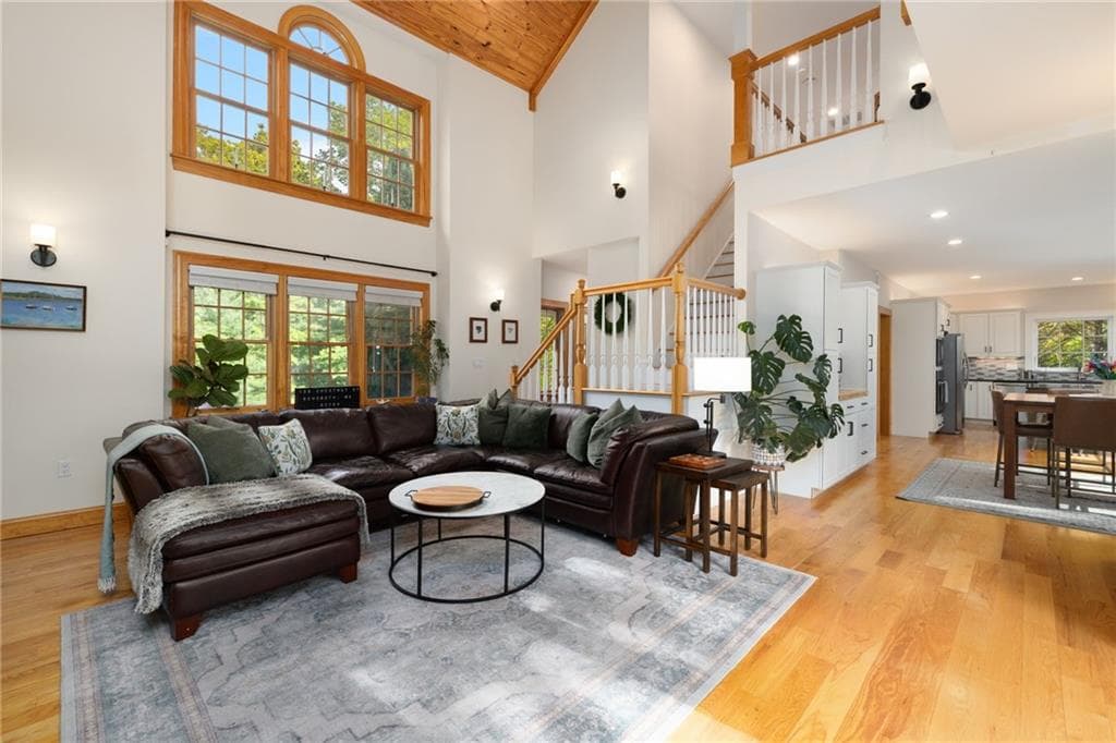138 Chestnut Street - Photo 4