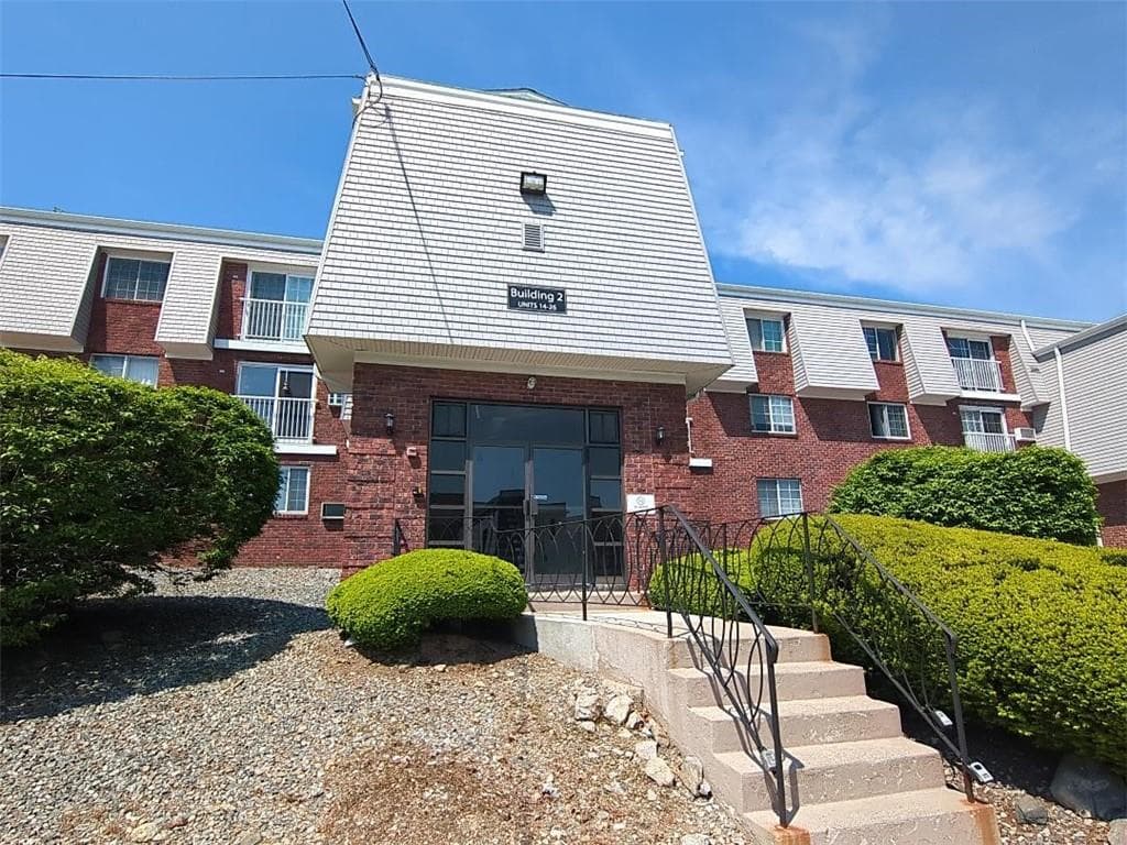 300 Smithfield Avenue #P2-17