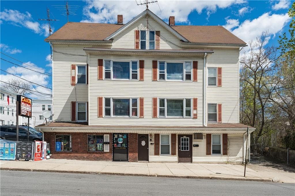 157 Rathbun Street - Photo 2