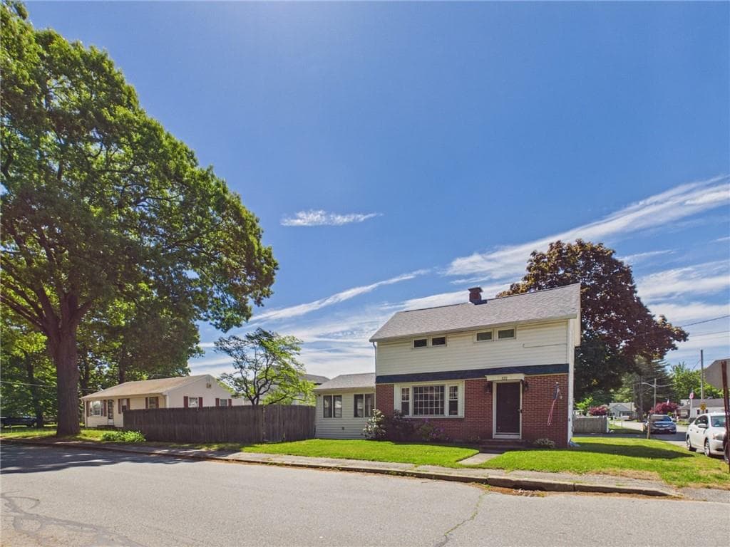 122 Gordon Avenue - Photo 2