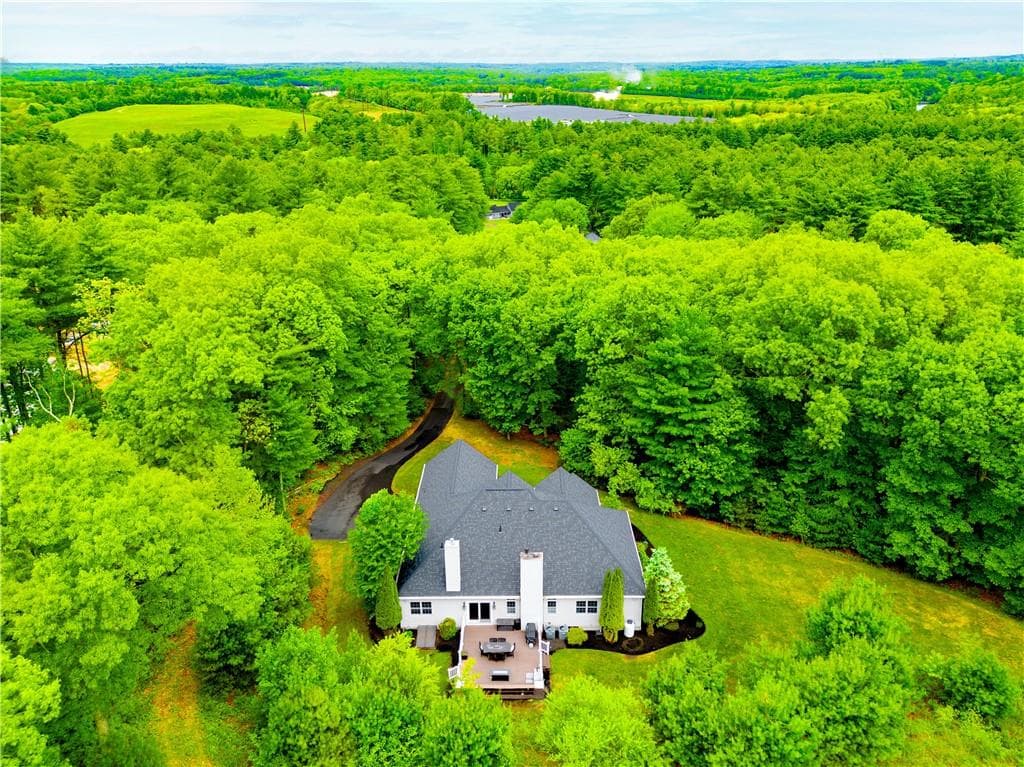 4 Hart Pond Drive - Photo 3