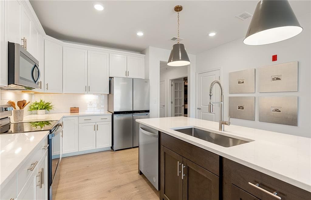 141 East Point Drive #104 - Photo 2